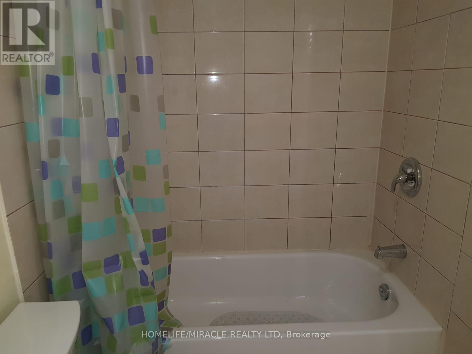 1502 Banwell Road, Mississauga, ON - Indoor Photo Showing Bathroom