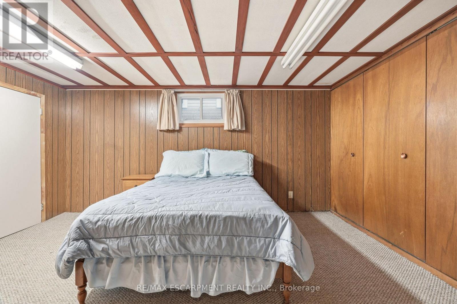 192 Ewen Road, Hamilton, ON - Indoor Photo Showing Bedroom