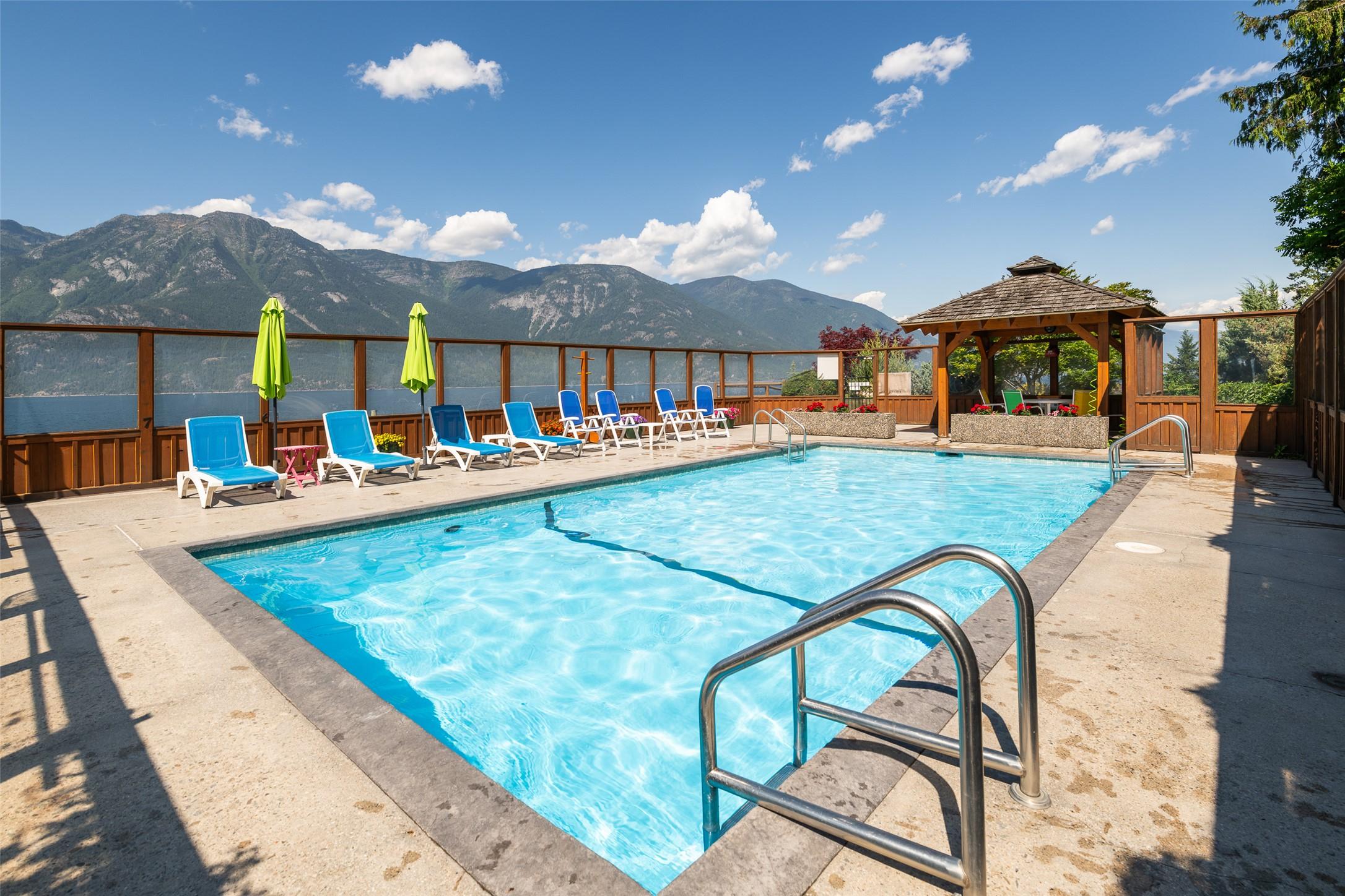 13484 & 13486 Lakeshore Drive, Boswell, BC - Outdoor With In Ground Pool