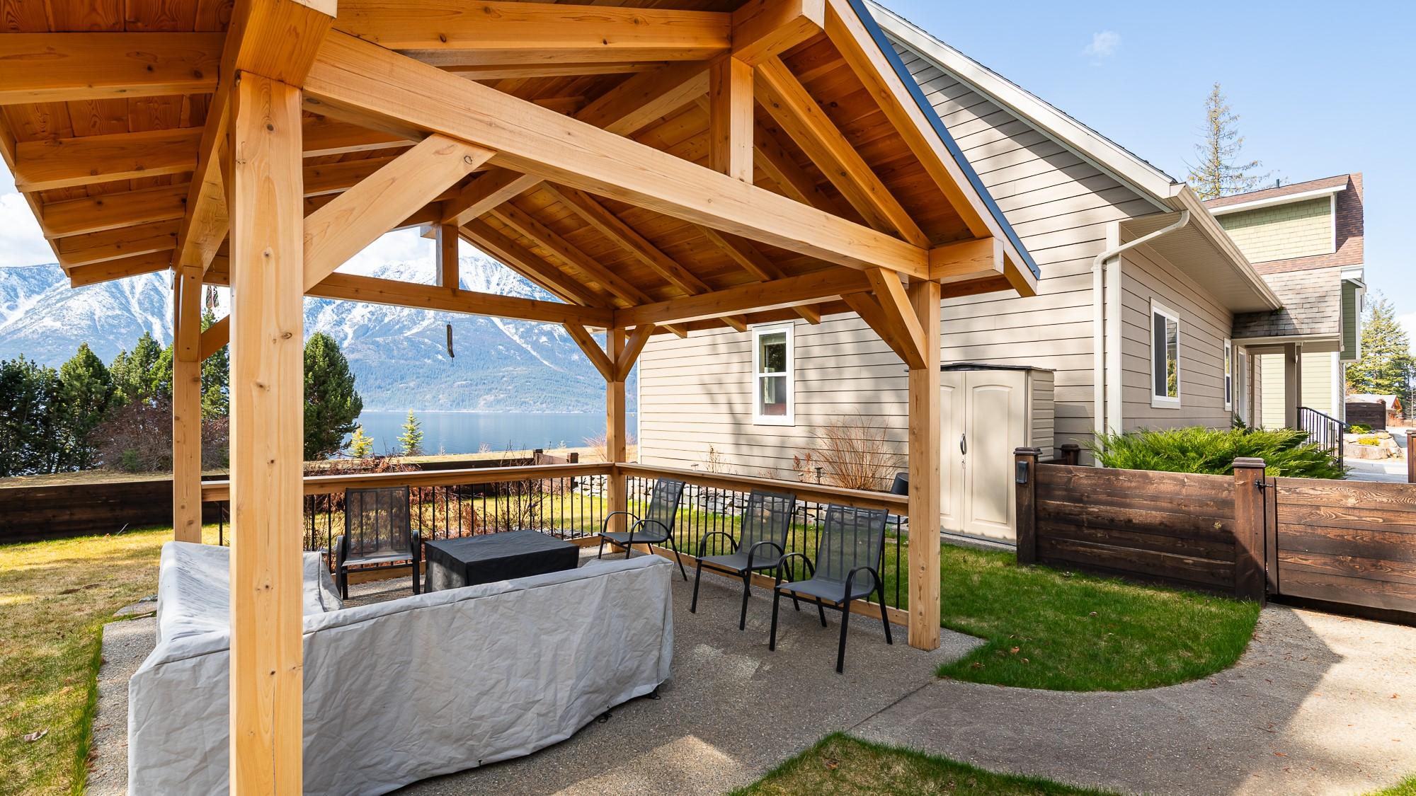 13484 & 13486 Lakeshore Drive, Boswell, BC - Outdoor With Exterior
