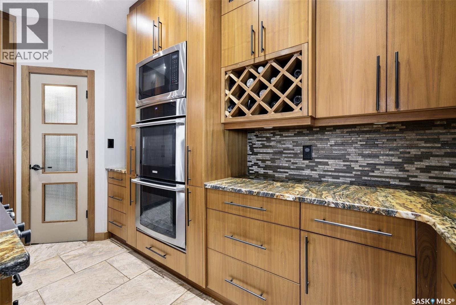 7502 Lilac Place, Regina, SK - Indoor Photo Showing Kitchen