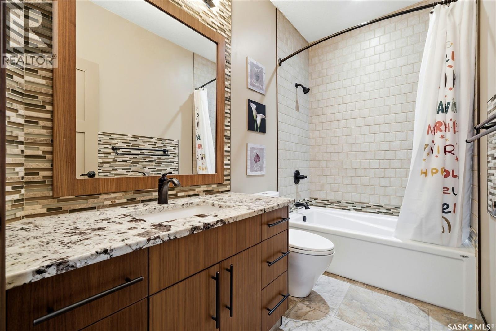 7502 Lilac Place, Regina, SK - Indoor Photo Showing Bathroom