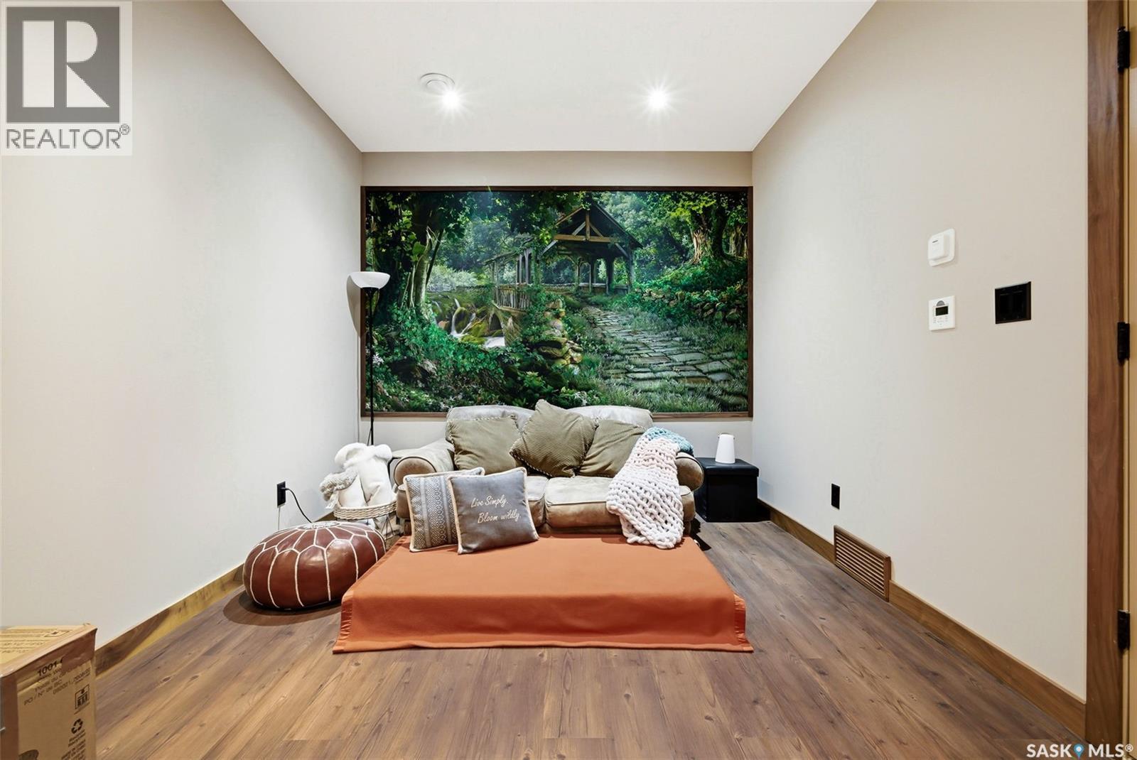 7502 Lilac Place, Regina, SK - Indoor