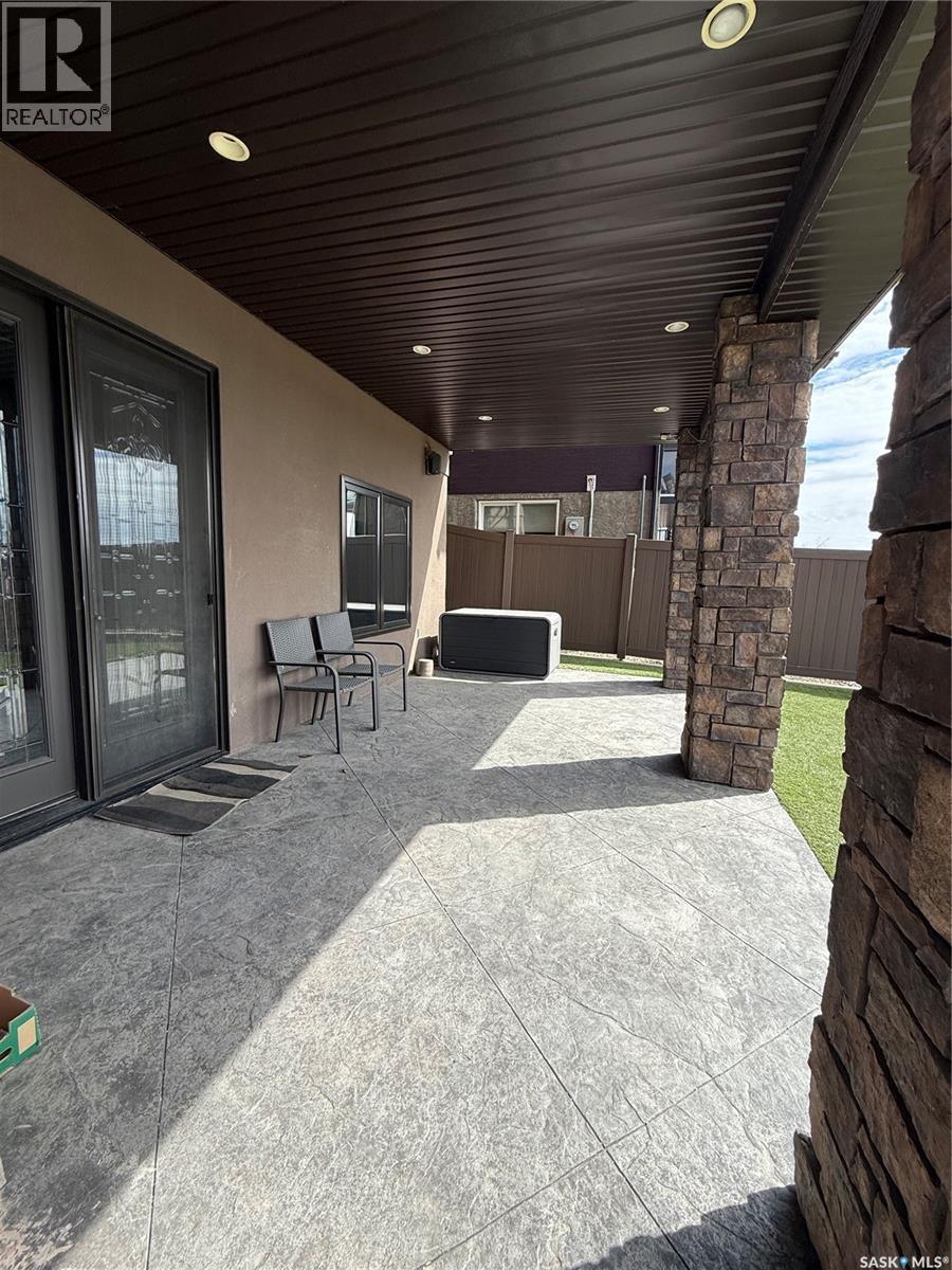 7502 Lilac Place, Regina, SK - Outdoor With View