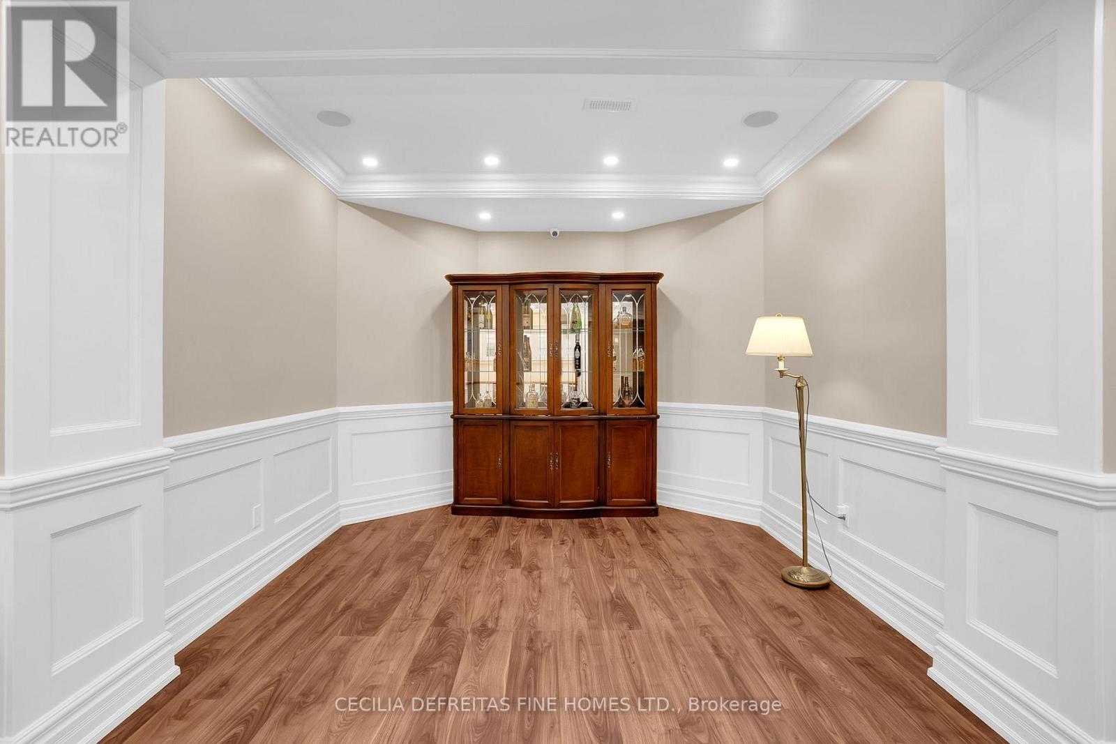 11 Beauvista Court, Vaughan, ON - Indoor Photo Showing Other Room