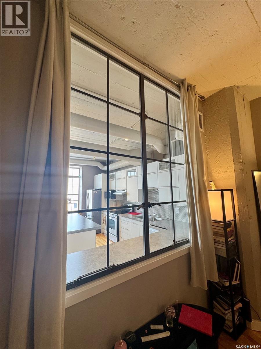 301 12 23Rd Street E, Saskatoon, SK - Indoor Photo Showing Other Room