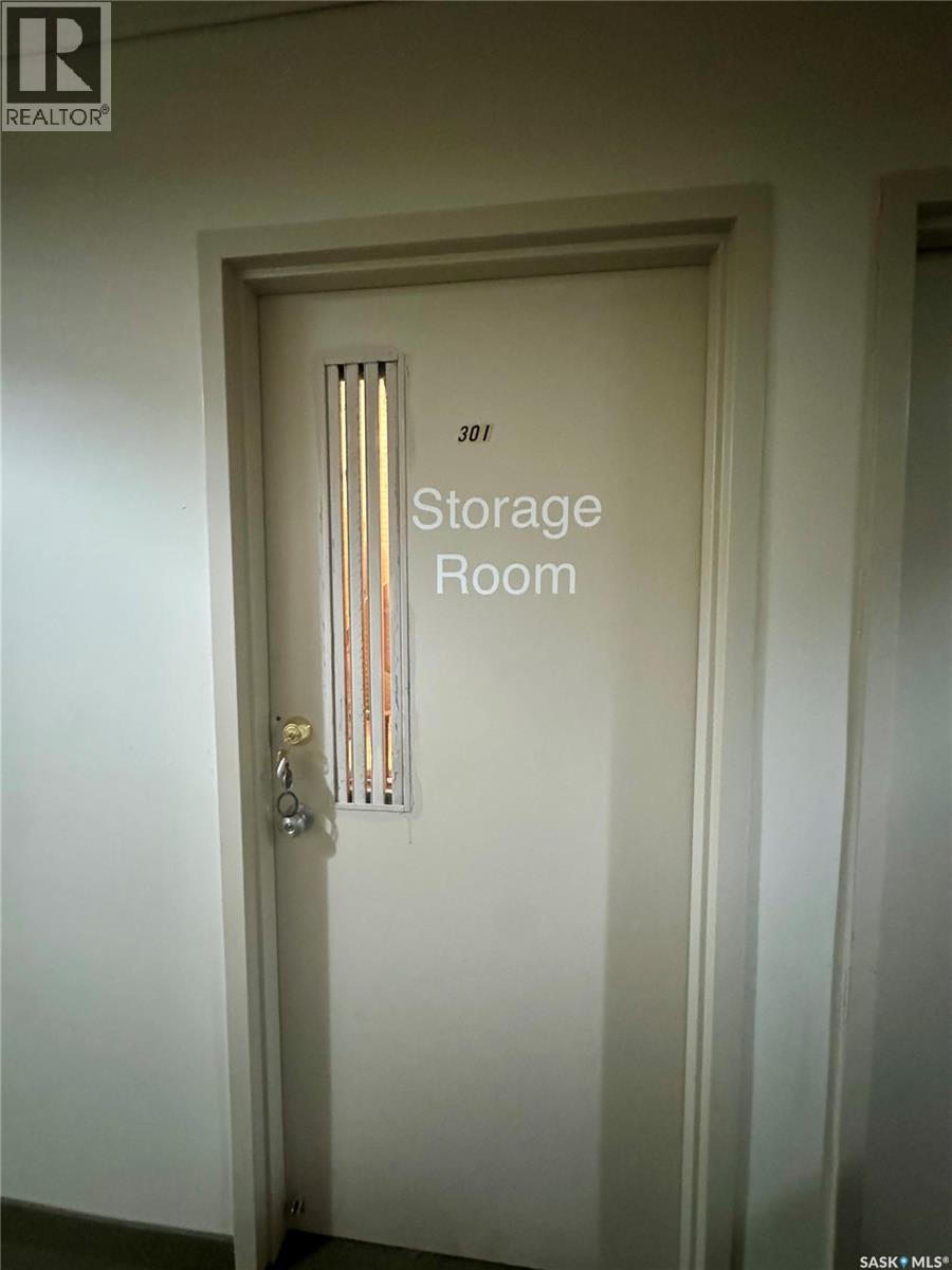 301 12 23Rd Street E, Saskatoon, SK - Outdoor