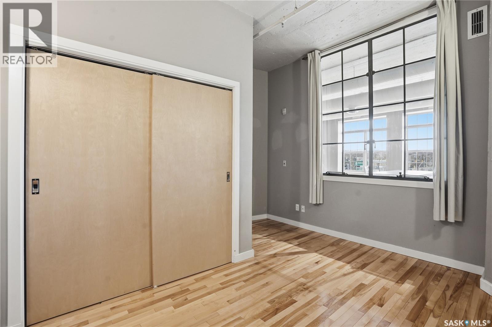 301 12 23Rd Street E, Saskatoon, SK - Indoor Photo Showing Other Room