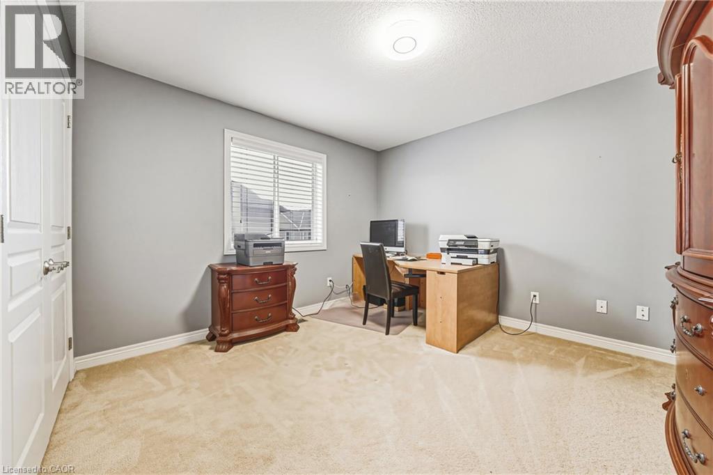 Office featuring light carpet and a textured ceiling - 120 Valiant Circle, Hamilton, ON - Indoor Photo Showing Office