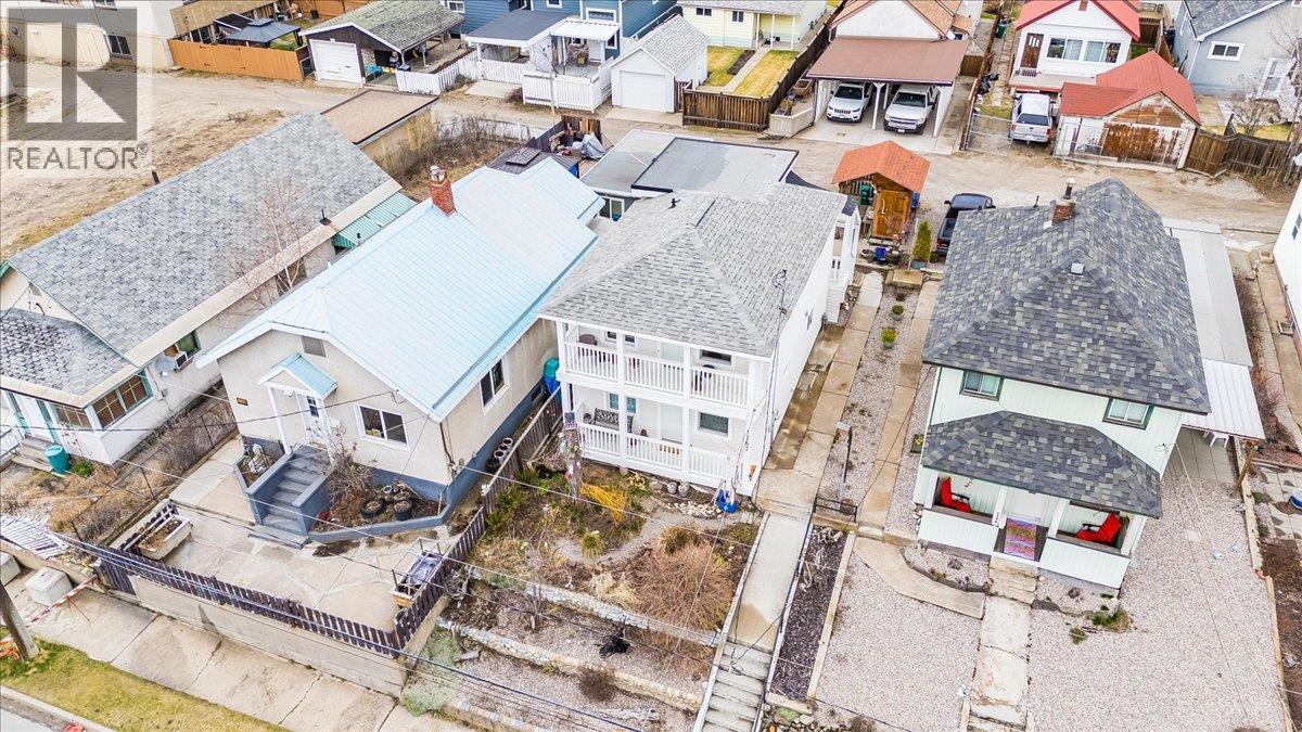 1767 Second Avenue, Trail, BC - Outdoor