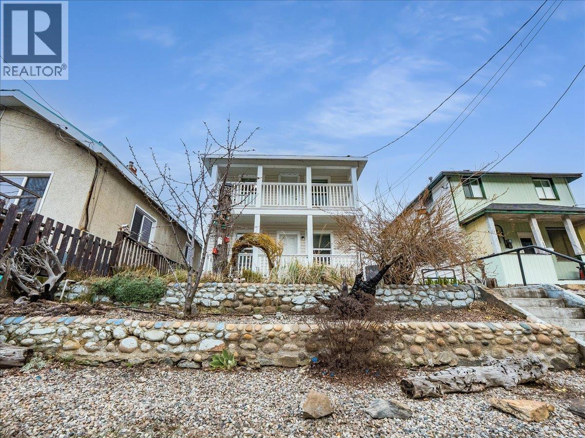 1767 Second Avenue, Trail, BC - Outdoor With Balcony With Deck Patio Veranda