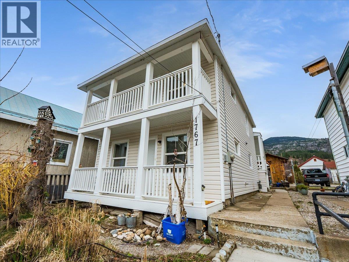 1767 Second Avenue, Trail, BC - Outdoor With Balcony With Deck Patio Veranda