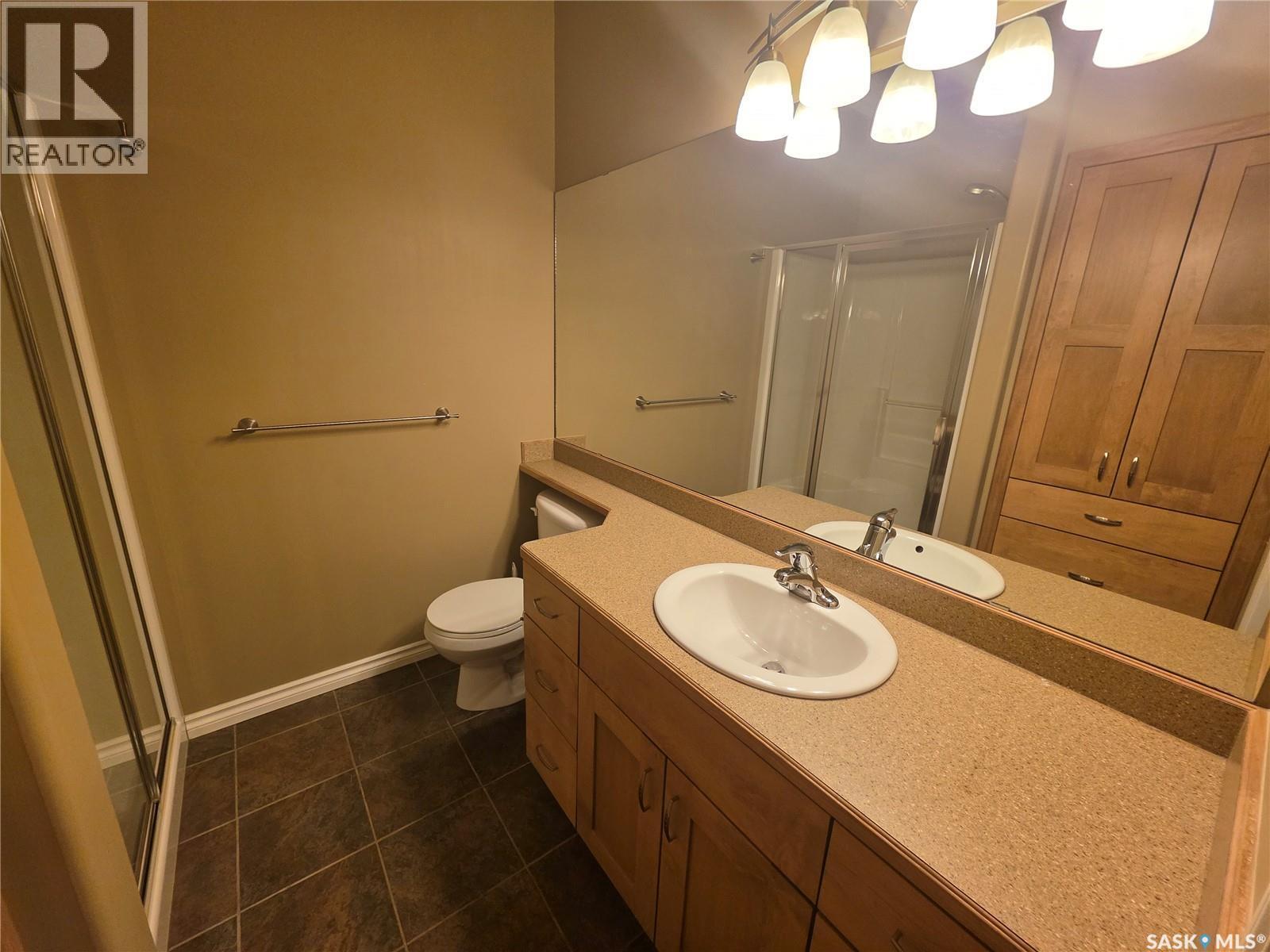 315 Brookshire Crescent, Saskatoon, SK - Indoor Photo Showing Bathroom
