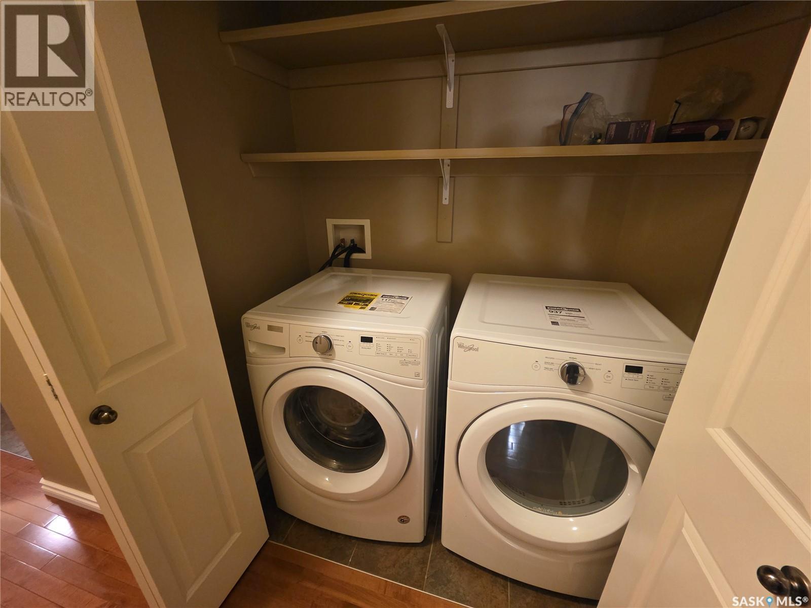 315 Brookshire Crescent, Saskatoon, SK - Indoor Photo Showing Laundry Room