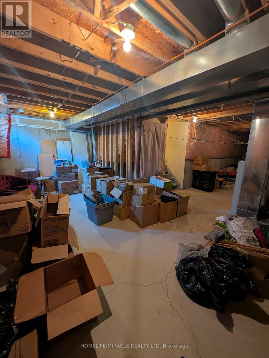 3115 Edgar Avenue, Burlington, ON - Indoor Photo Showing Basement