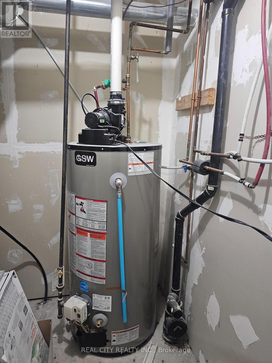 1680 Samuelson Circle, Mississauga, ON - Indoor Photo Showing Basement