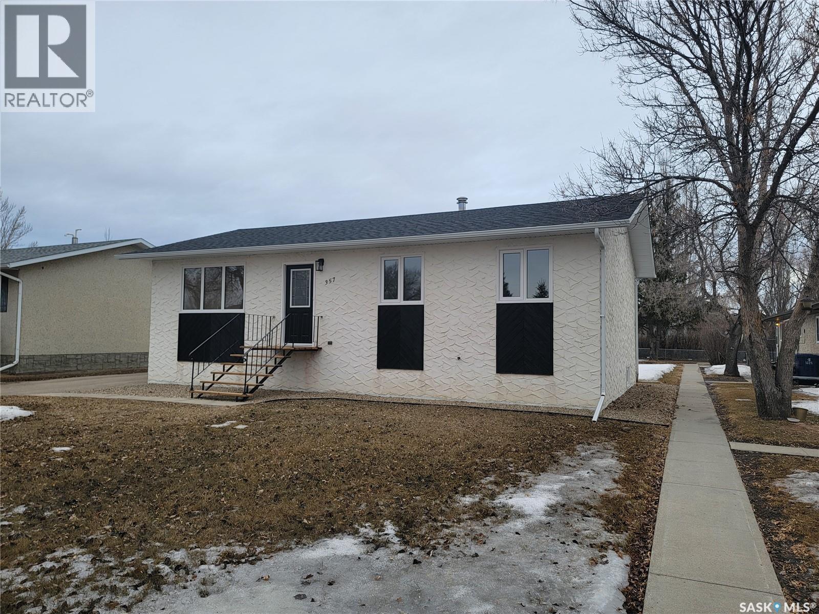 357 5Th Avenue W, Unity, SK - Outdoor