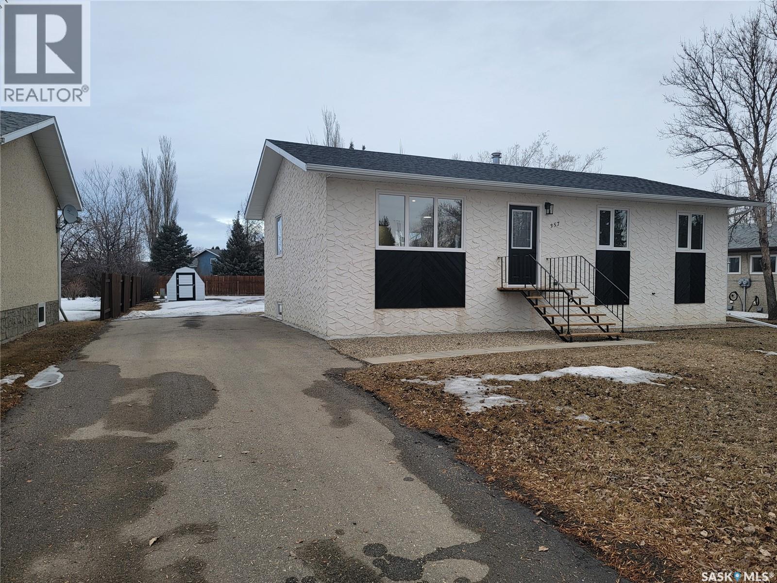 357 5Th Avenue W, Unity, SK - Outdoor