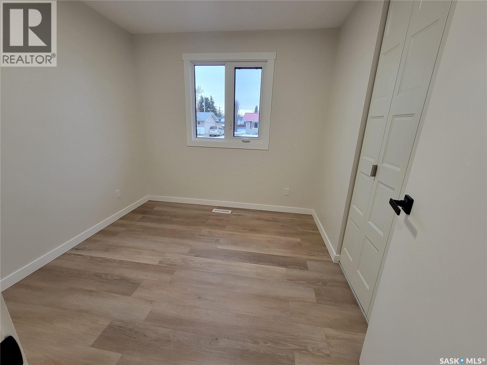 357 5Th Avenue W, Unity, SK - Indoor Photo Showing Other Room