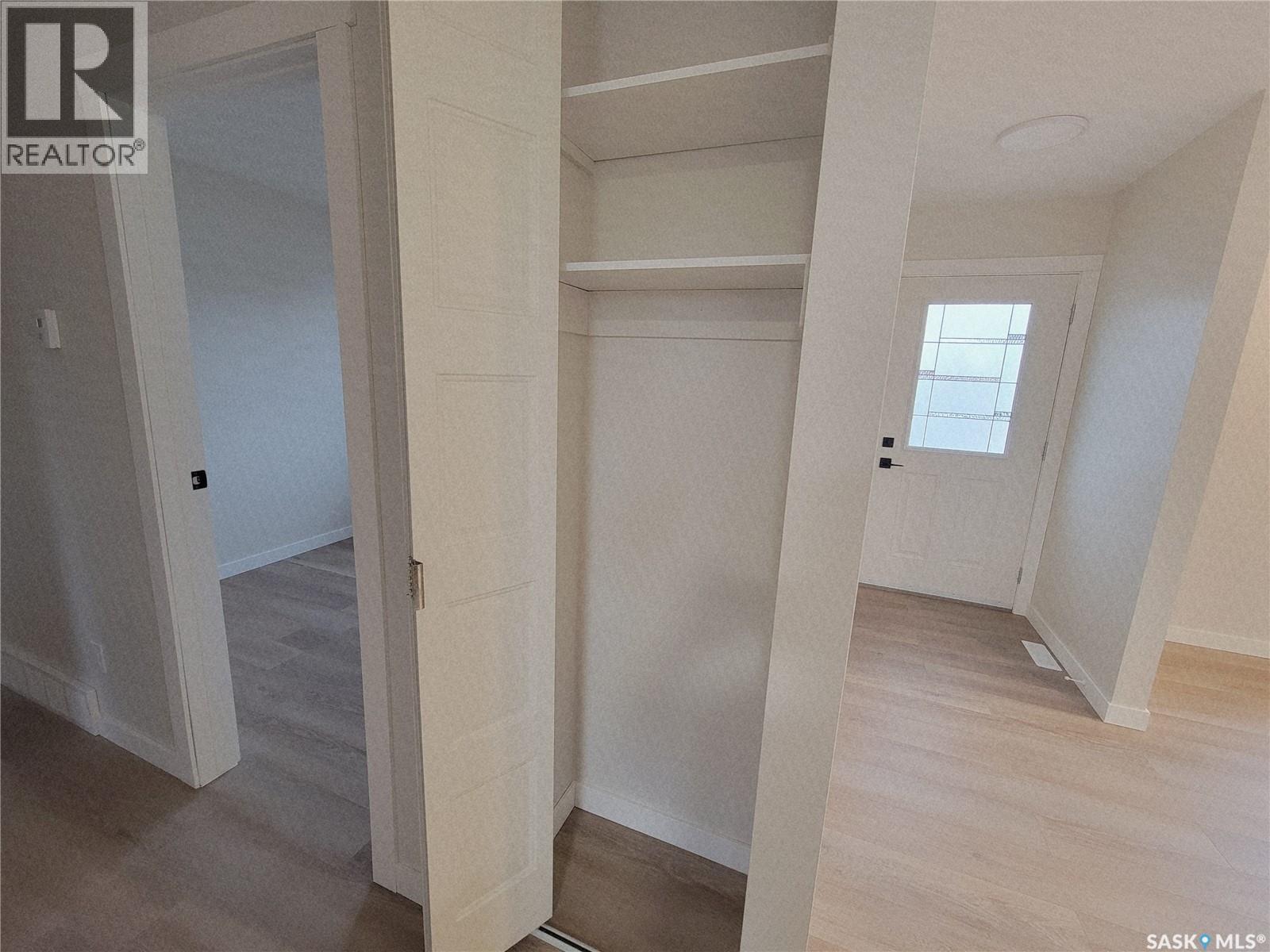 357 5Th Avenue W, Unity, SK - Indoor Photo Showing Other Room