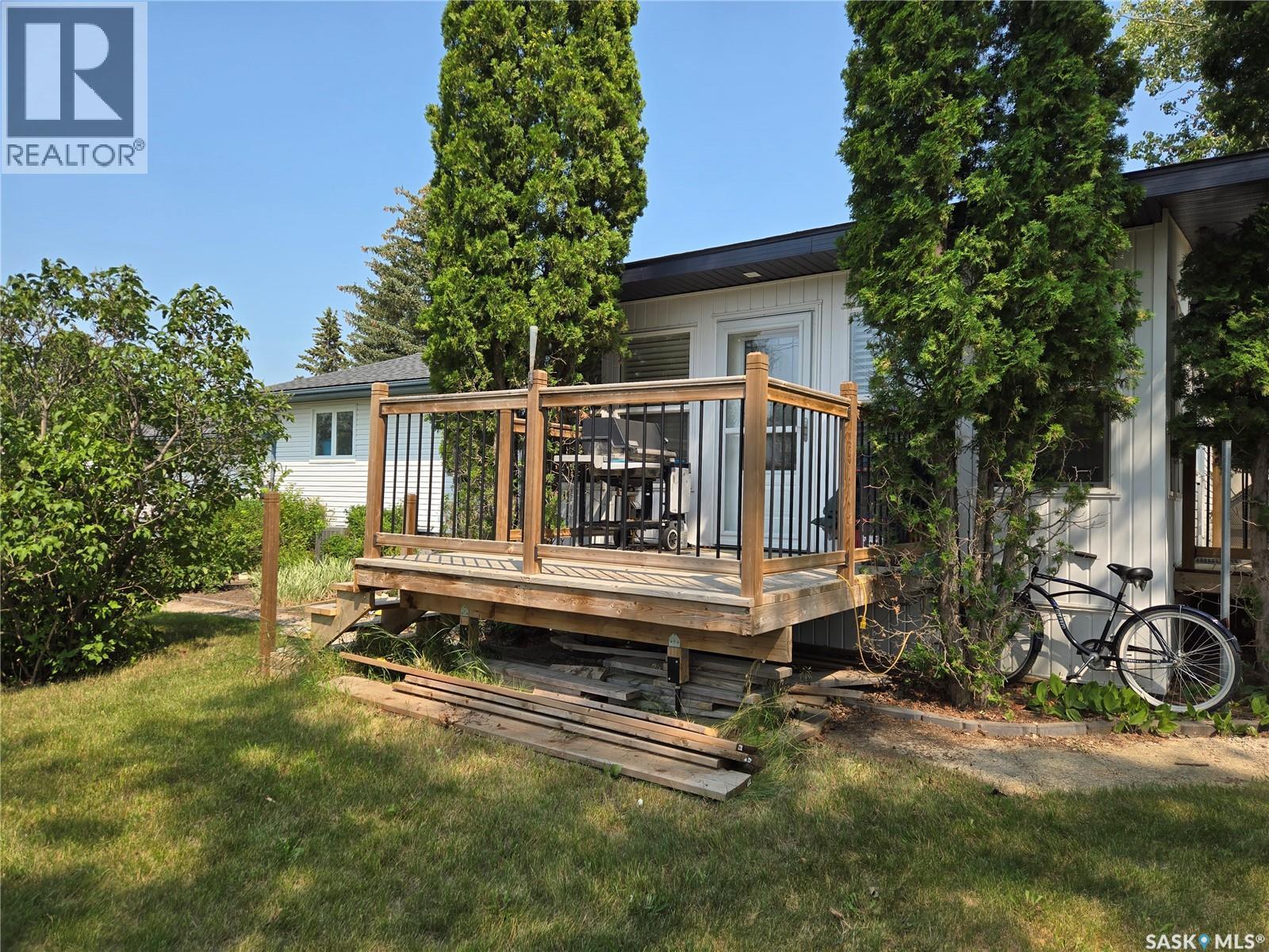 314 Milden Street, Conquest, SK - Outdoor With Deck Patio Veranda
