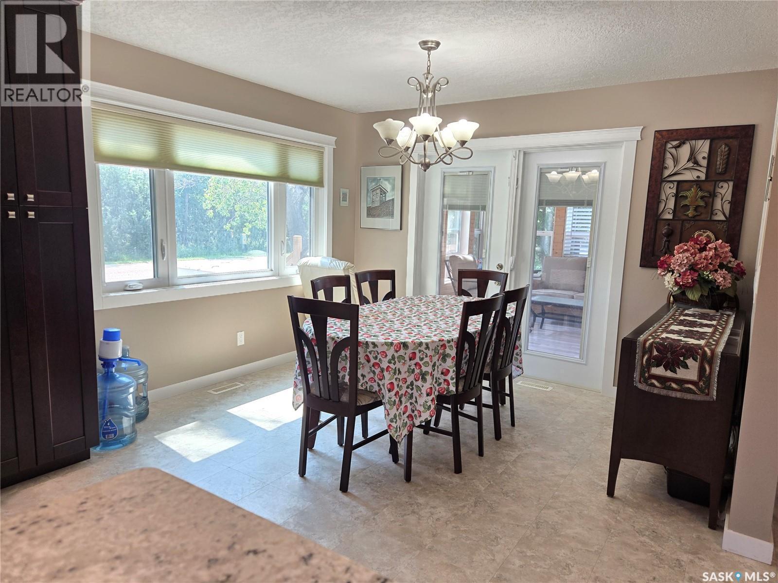 314 Milden Street, Conquest, SK - Indoor Photo Showing Dining Room