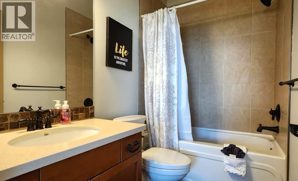 6844 Madrid Way Unit# 321, Fintry, BC - Indoor Photo Showing Bathroom