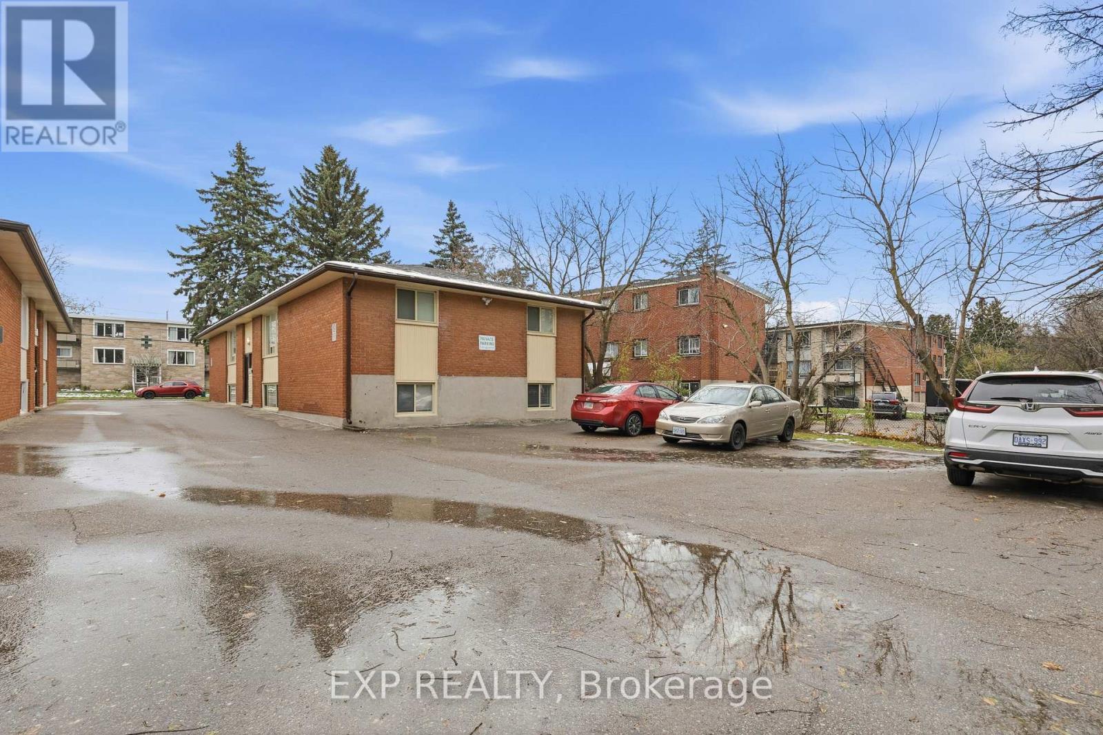 72 Barbara Crescent, Kitchener, ON - Outdoor