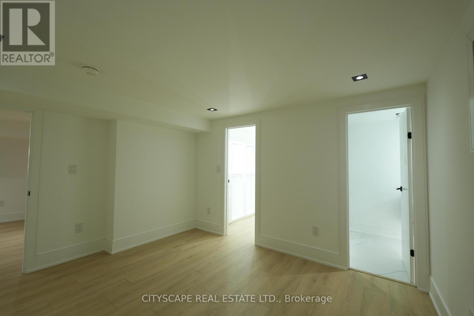 2893 Folkway Drive, Mississauga, ON - Indoor Photo Showing Other Room