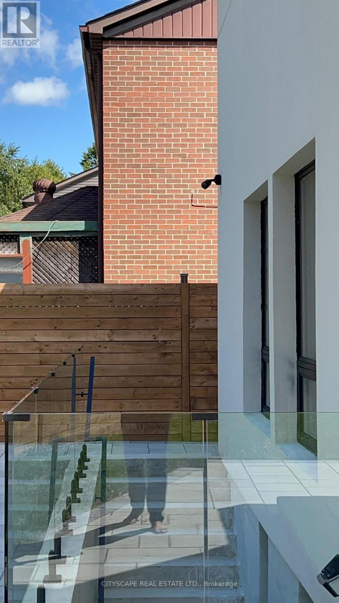 2893 Folkway Drive, Mississauga, ON - Photo Showing Other Room