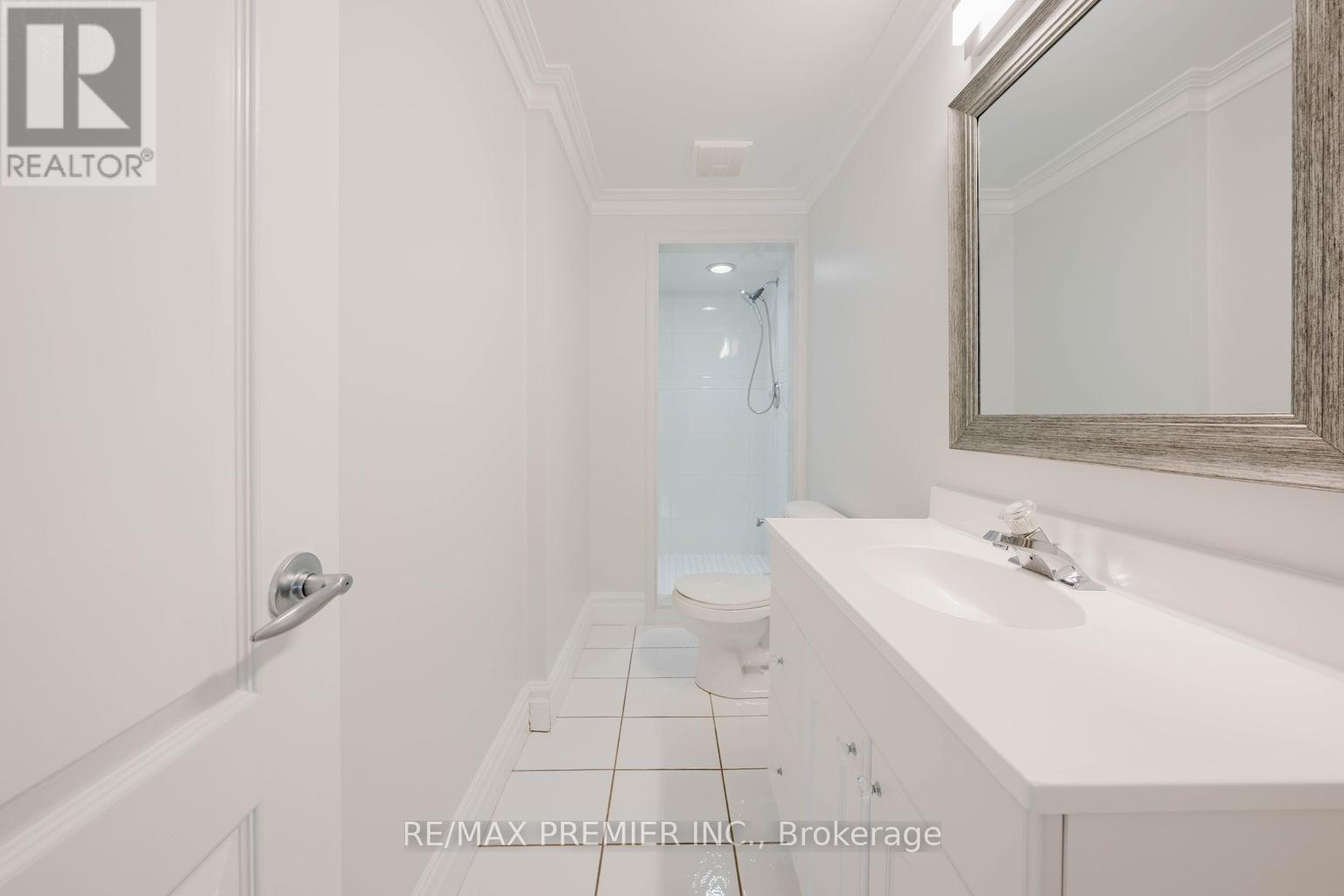 85 Gregory Scott Drive, Vaughan, ON - Indoor Photo Showing Bathroom
