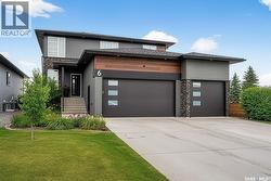 6 Clunie COURT Moose Jaw, SK S6J 0E3