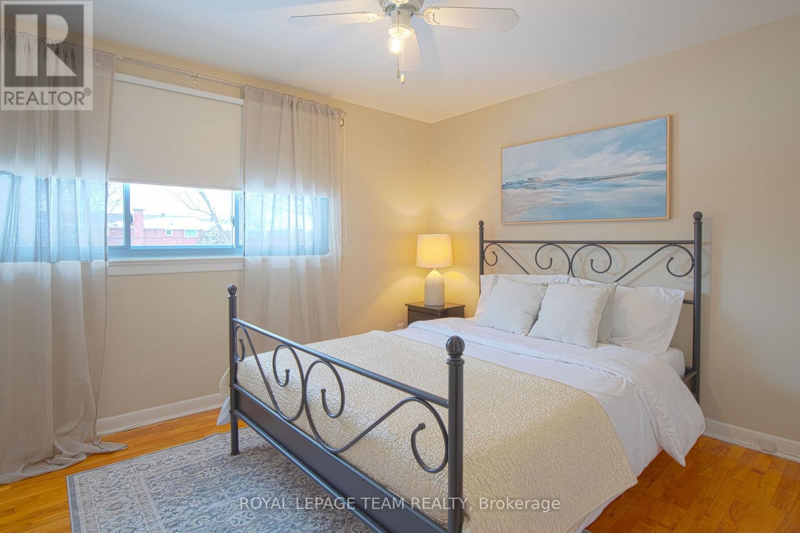 840 Borthwick Avenue, Ottawa, ON - Indoor Photo Showing Bedroom