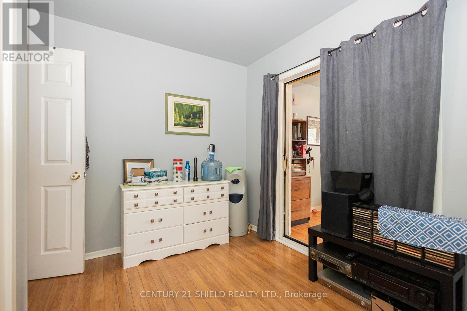 1443 1St Street E, Cornwall, ON - Indoor Photo Showing Bedroom