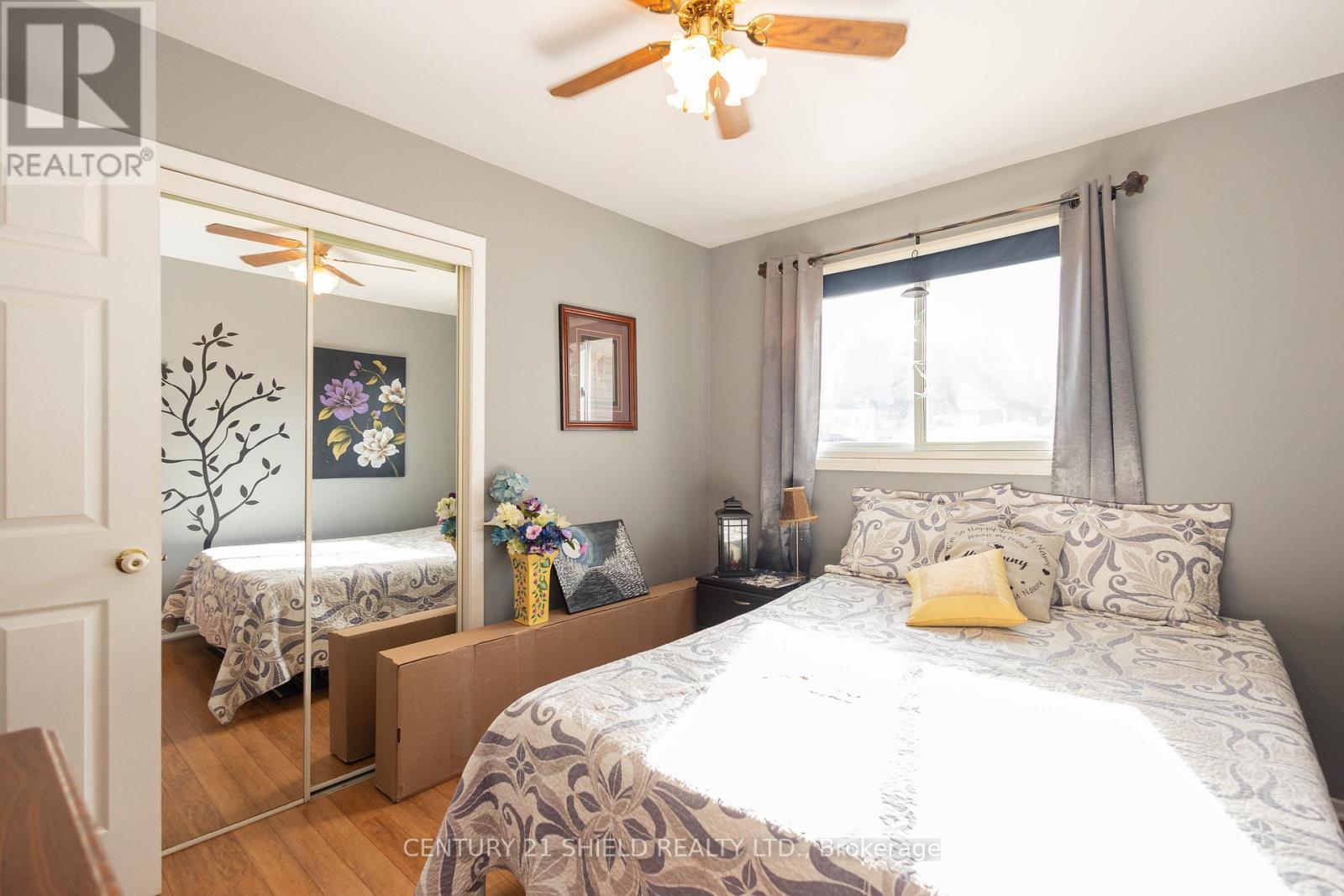1443 1St Street E, Cornwall, ON - Indoor Photo Showing Bedroom