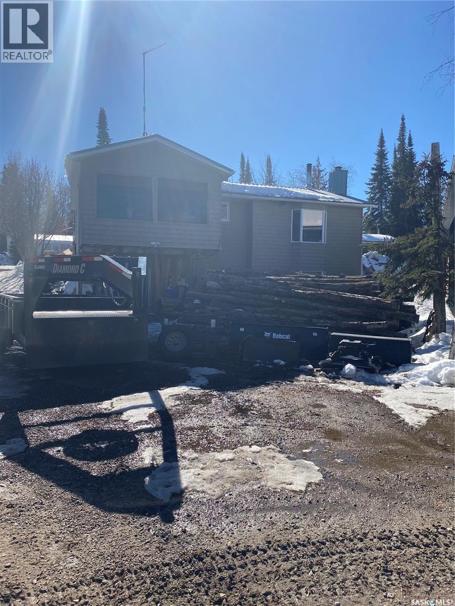 406 Lakeview Avenue, Northern Admin District, SK