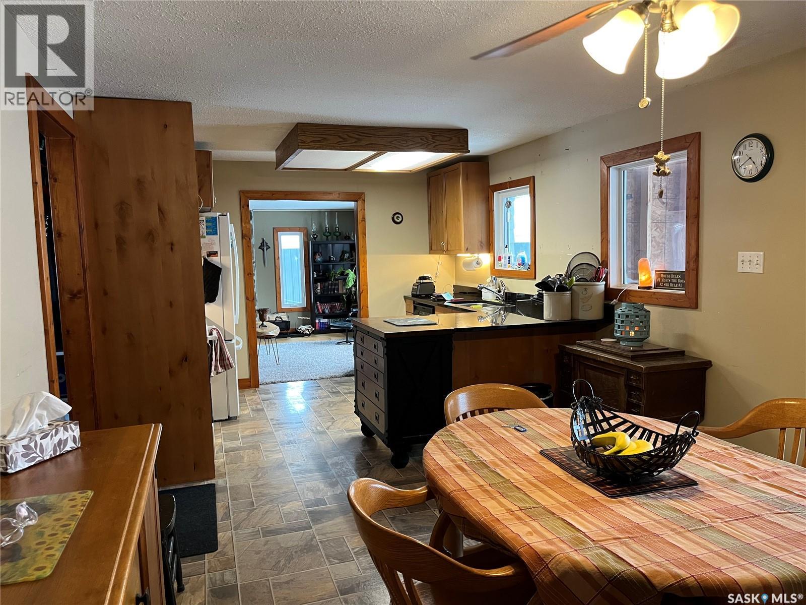 406 Lakeview Avenue, Northern Admin District, SK