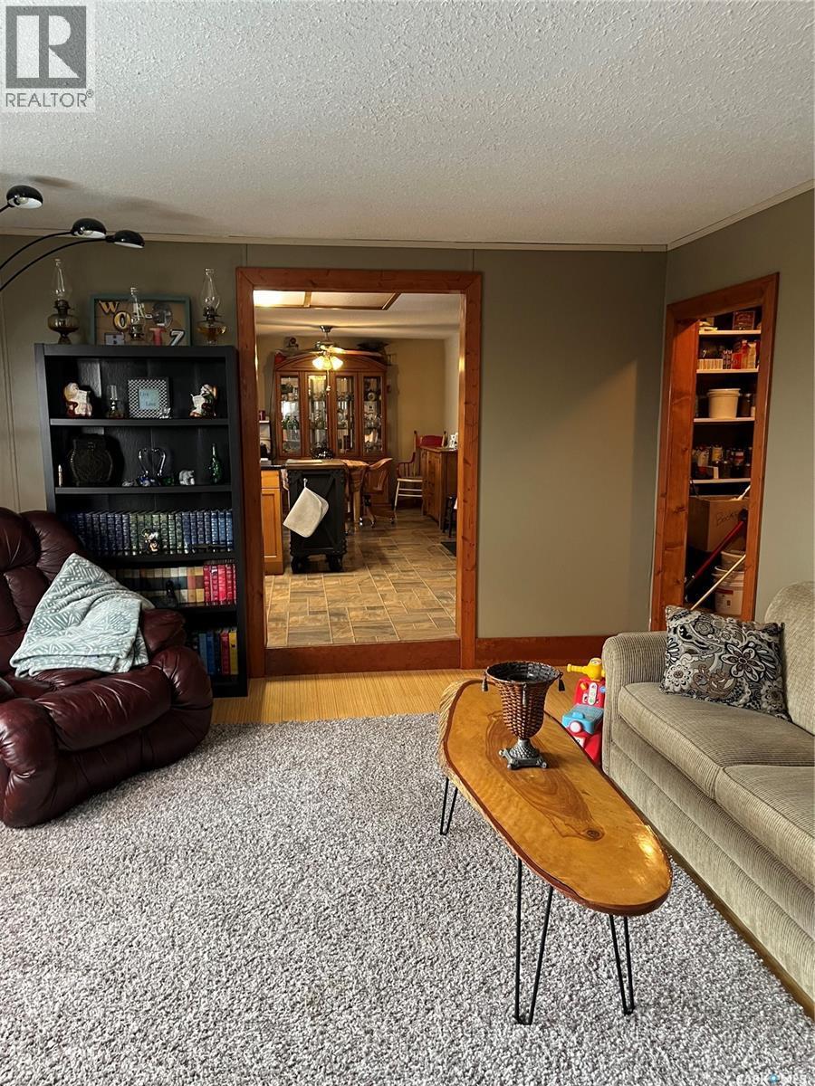406 Lakeview Avenue, Northern Admin District, SK