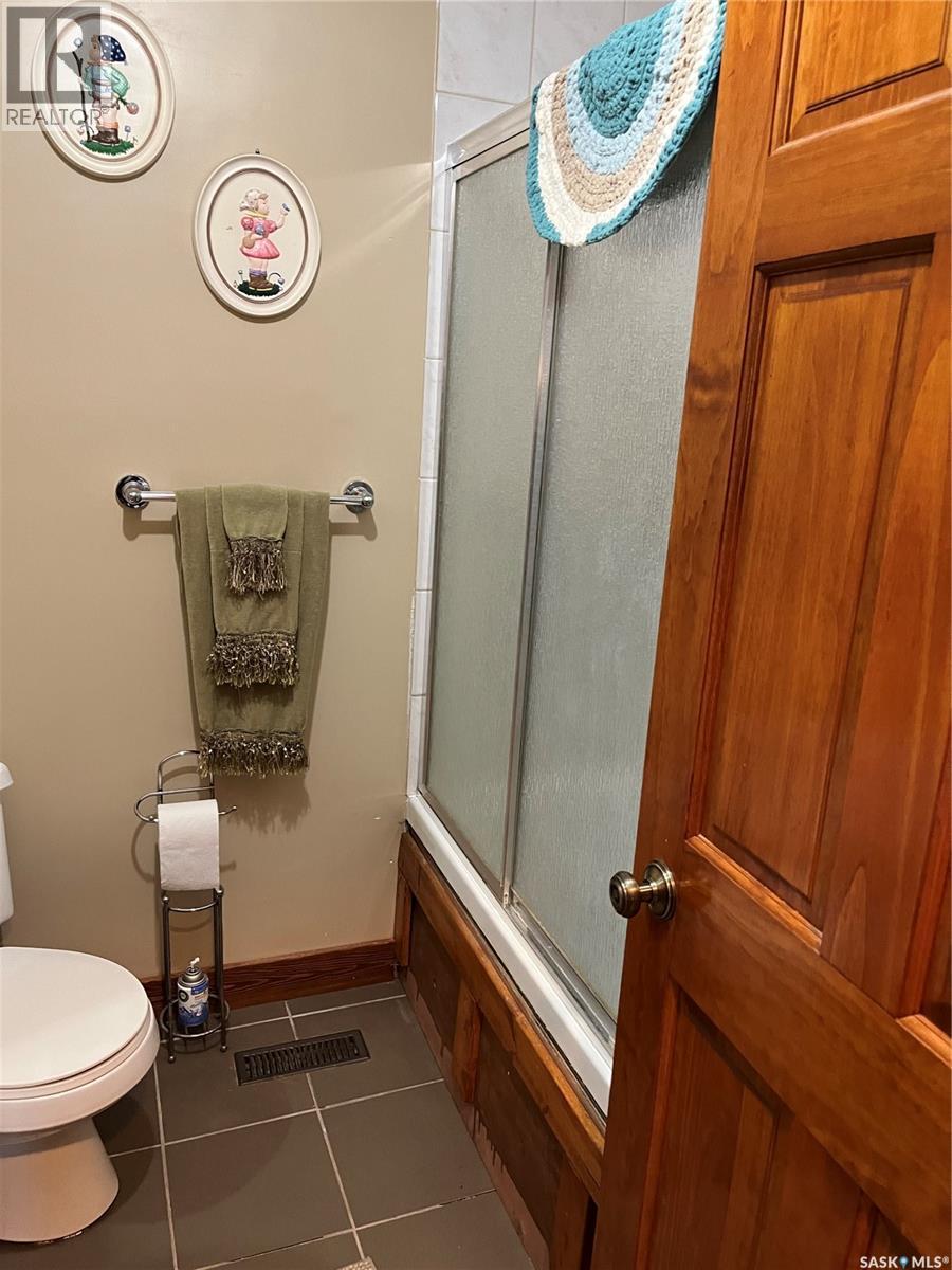 406 Lakeview Avenue, Northern Admin District, SK