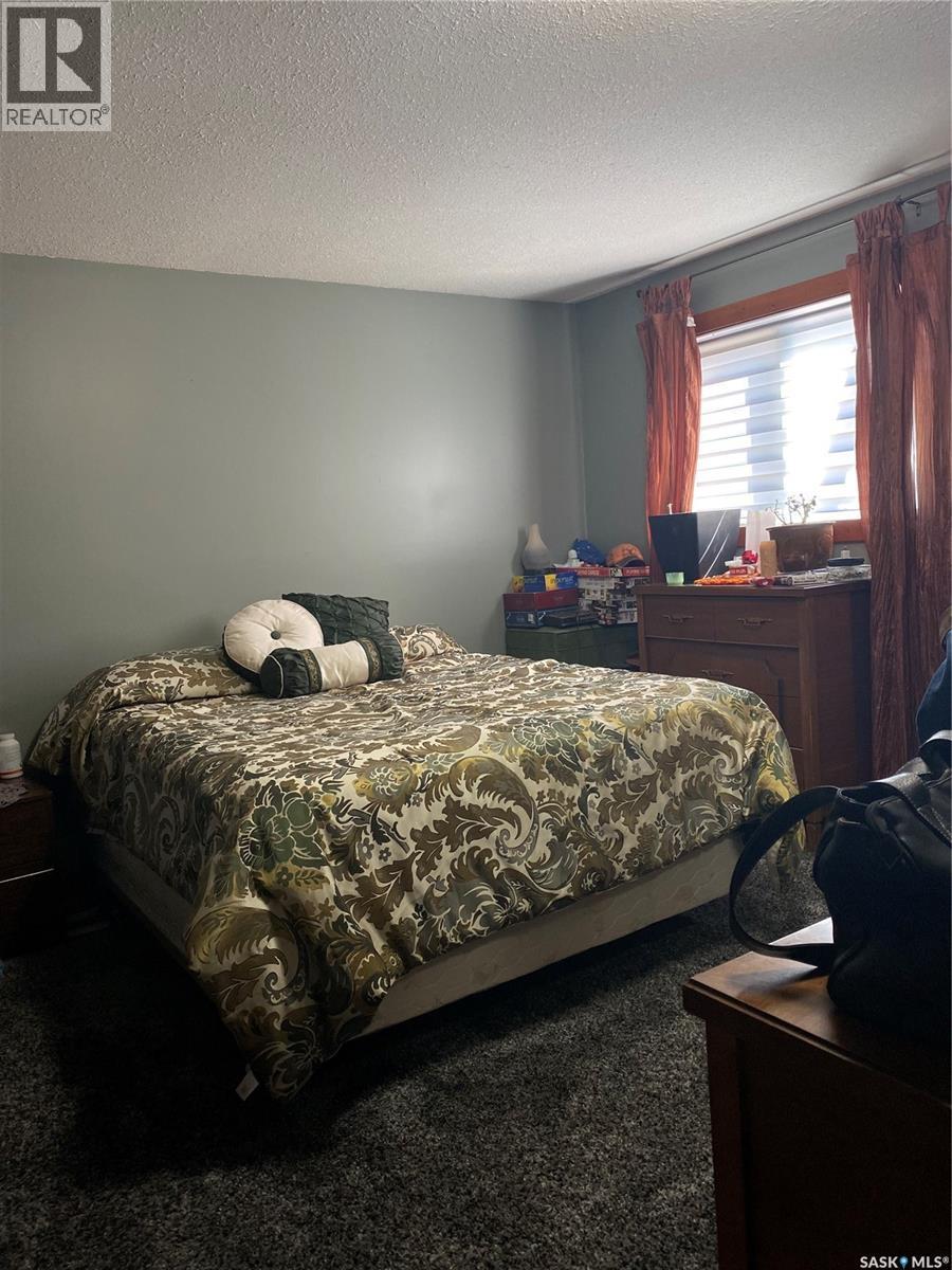 406 Lakeview Avenue, Northern Admin District, SK