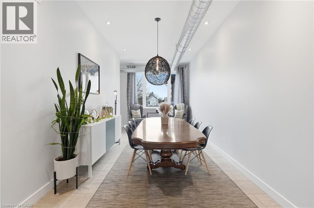 414 John Street N, Hamilton, ON - Indoor Photo Showing Dining Room