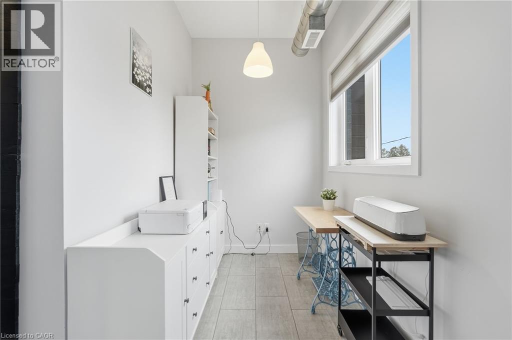 414 John Street N, Hamilton, ON - Indoor