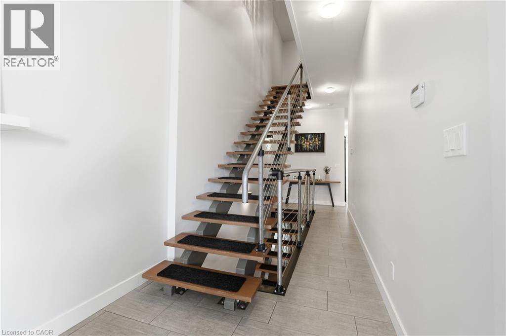 414 John Street N, Hamilton, ON - Indoor Photo Showing Other Room