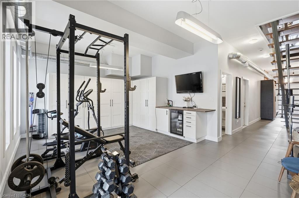 414 John Street N, Hamilton, ON - Indoor Photo Showing Other Room