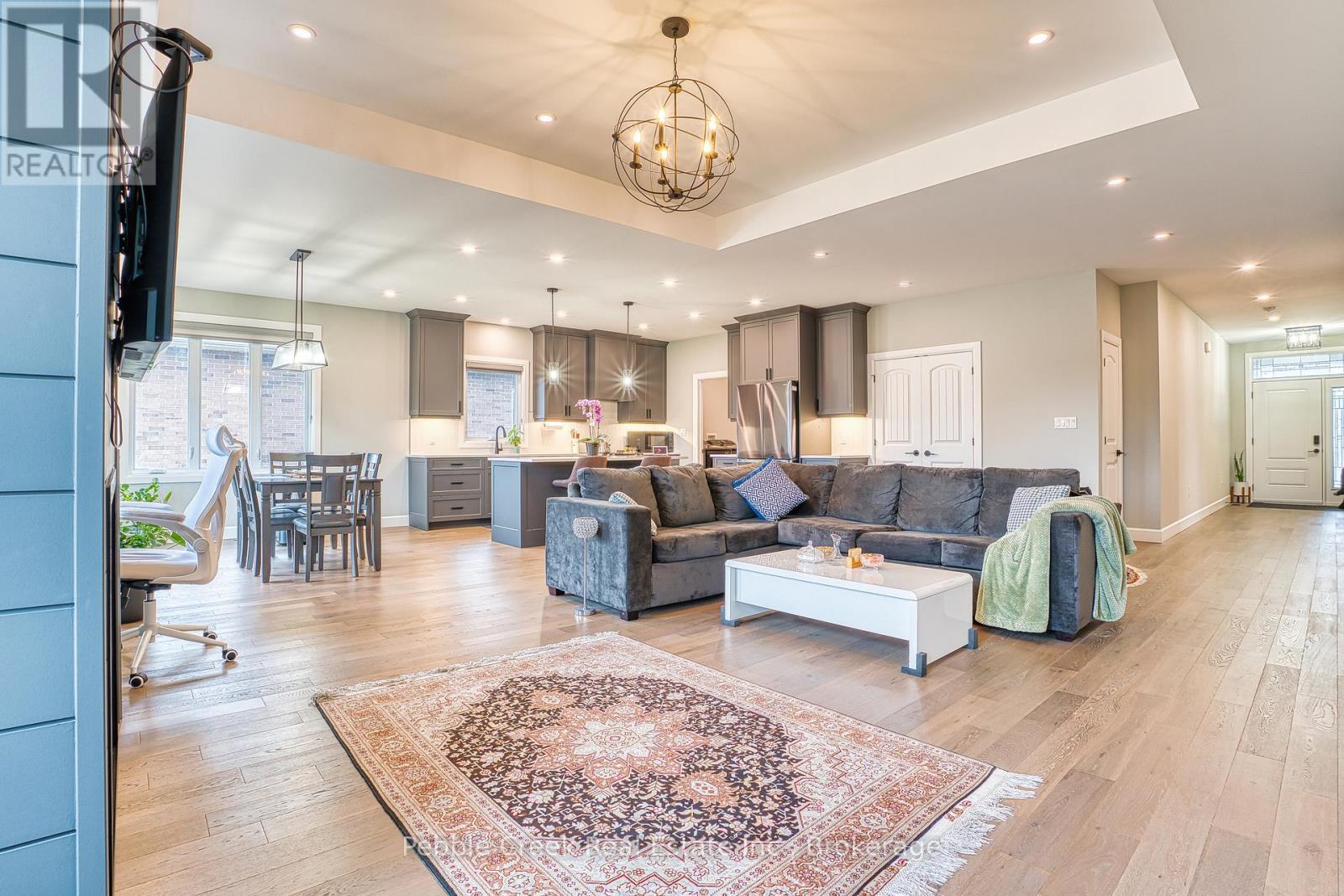 living room - 182 Shearwater Trail, Goderich (Goderich (Town)), ON - Indoor Photo Showing Living Room