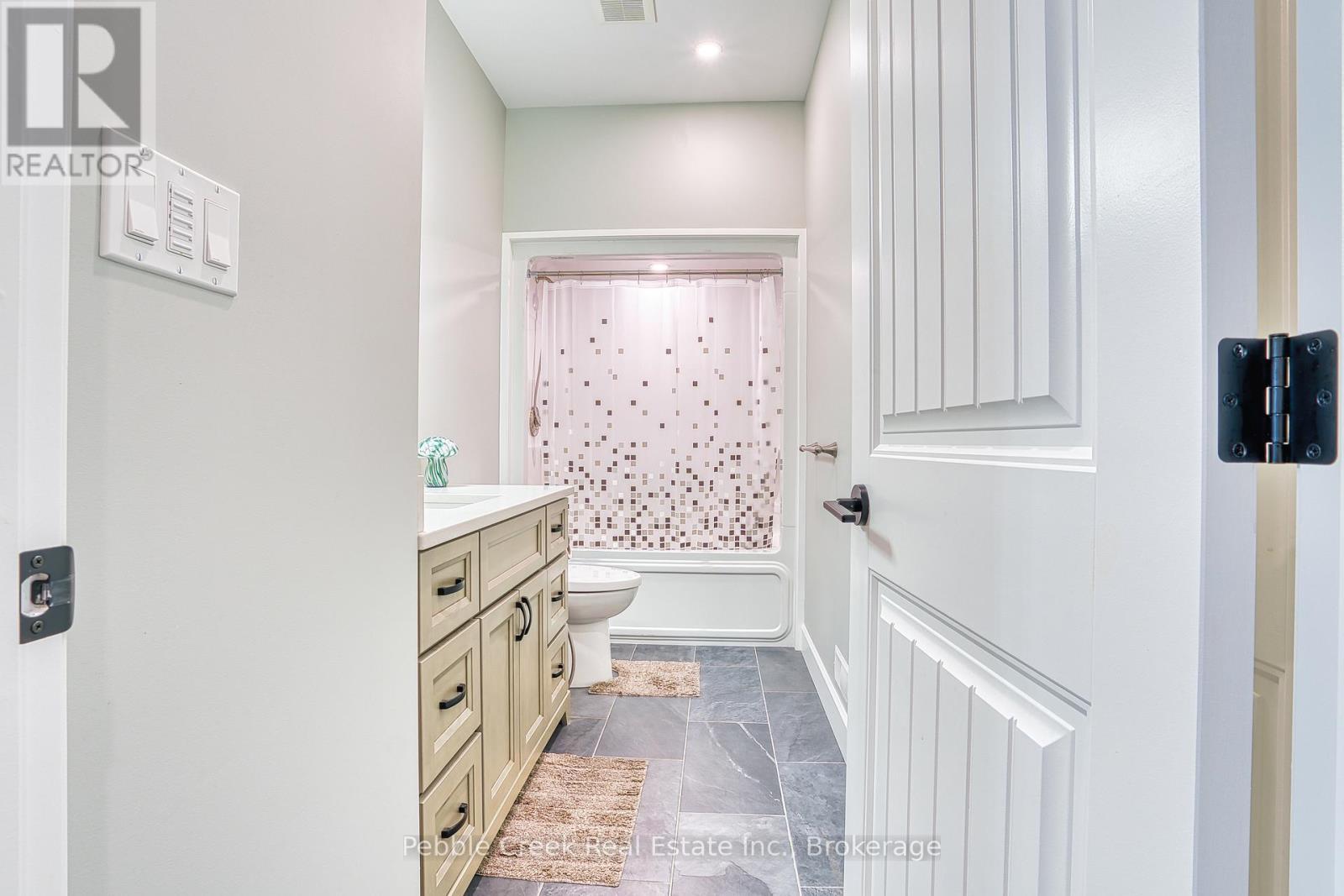 main level bathroom - 182 Shearwater Trail, Goderich (Goderich (Town)), ON - Indoor