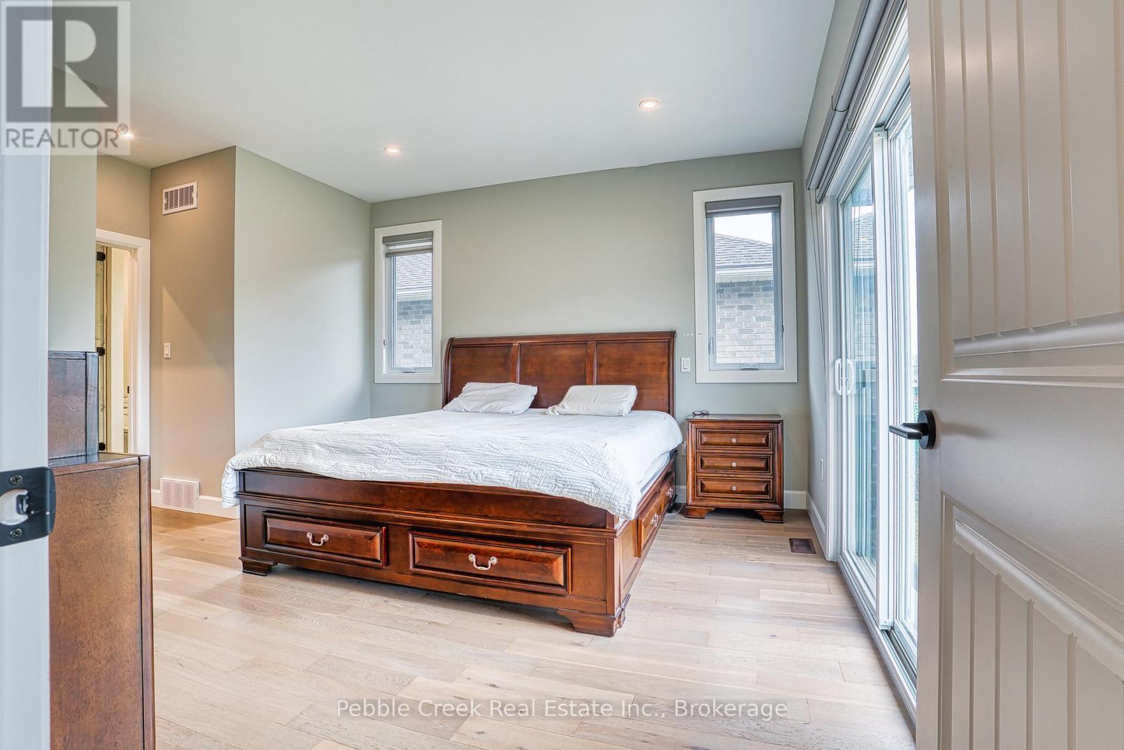 master bedroom - 182 Shearwater Trail, Goderich (Goderich (Town)), ON - Indoor Photo Showing Bedroom