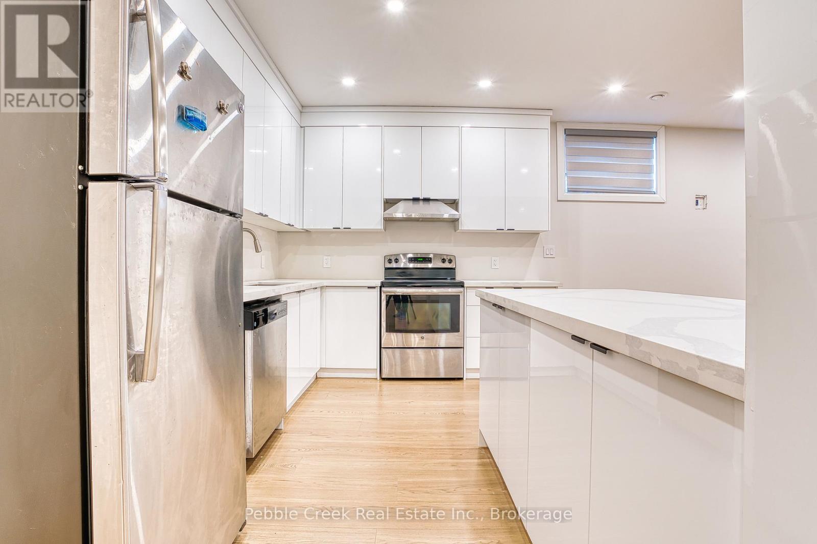 182 Shearwater Trail, Goderich (Goderich (Town)), ON - Indoor Photo Showing Kitchen