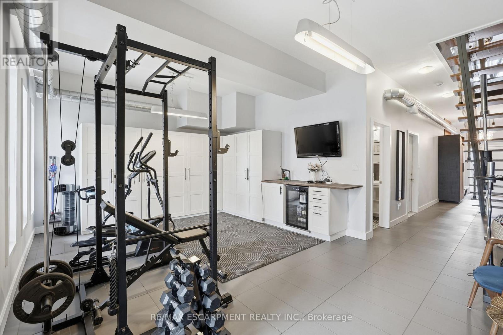 414 John Street, Hamilton, ON - Indoor Photo Showing Other Room