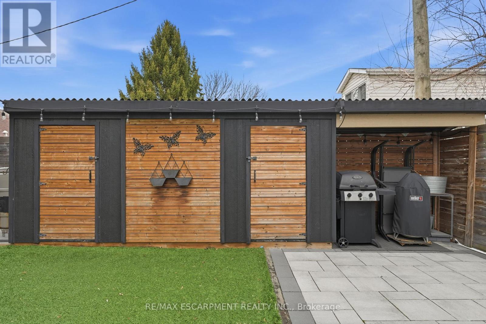 414 John Street, Hamilton, ON - Outdoor